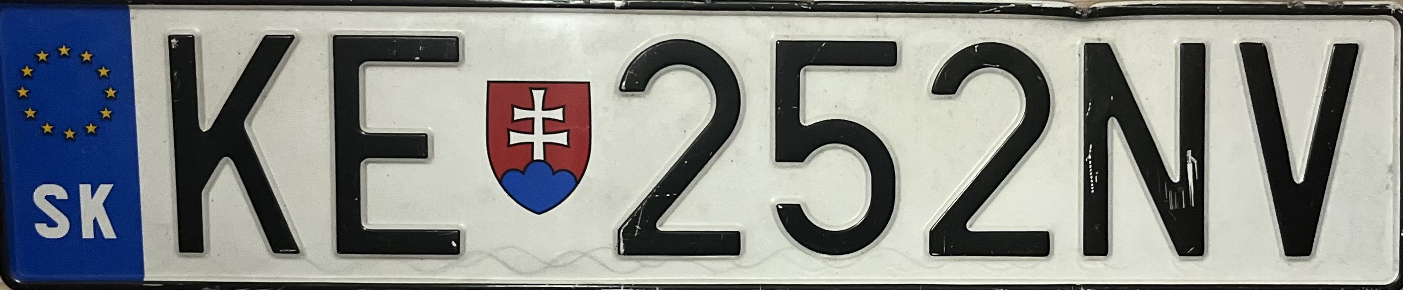 Slovakia license plate KE 252NV