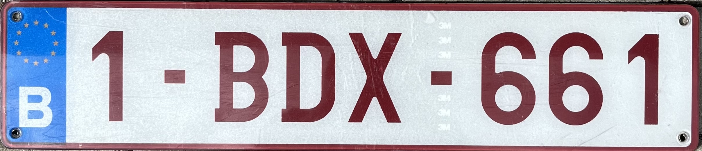 Belgium license plate 1-BDX-661