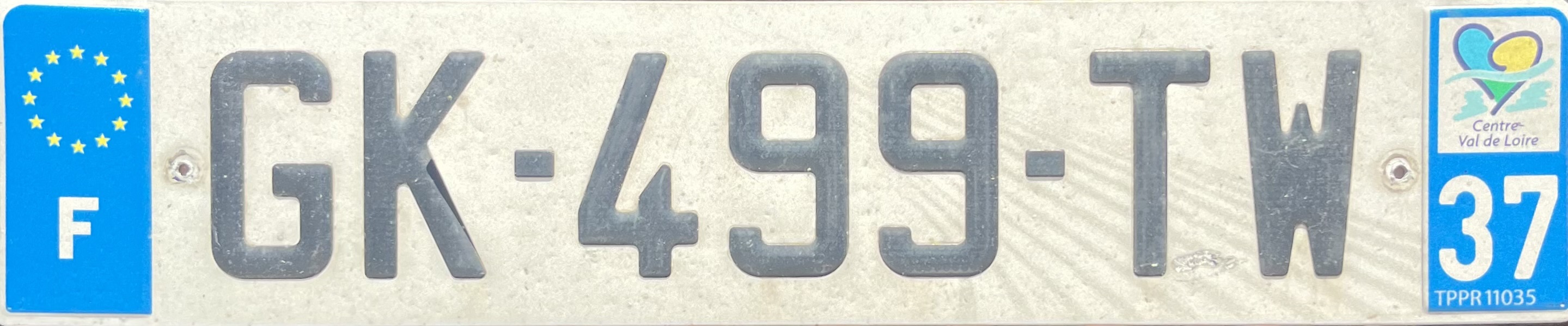 France license plate GK-499-TW