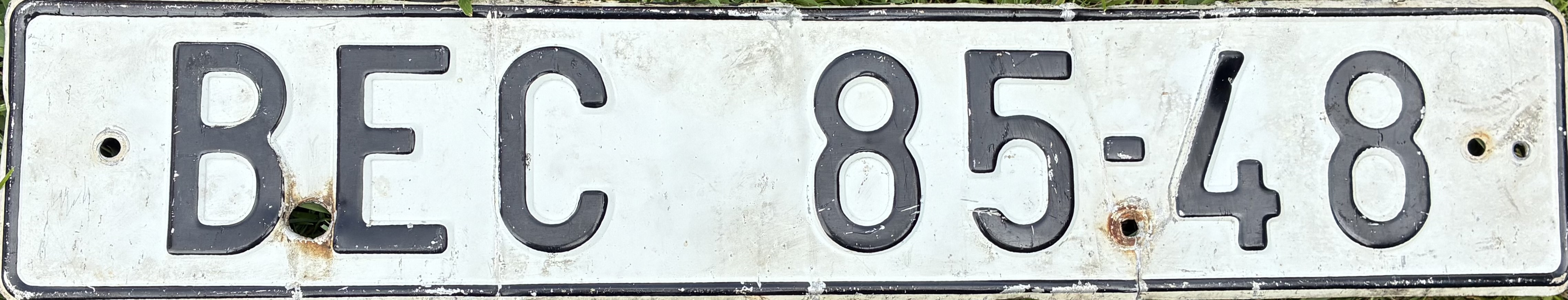 Czech Republic license plate BEC 85-48